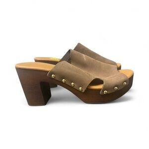 Stylish Tan Leather Mules with Stud Accents